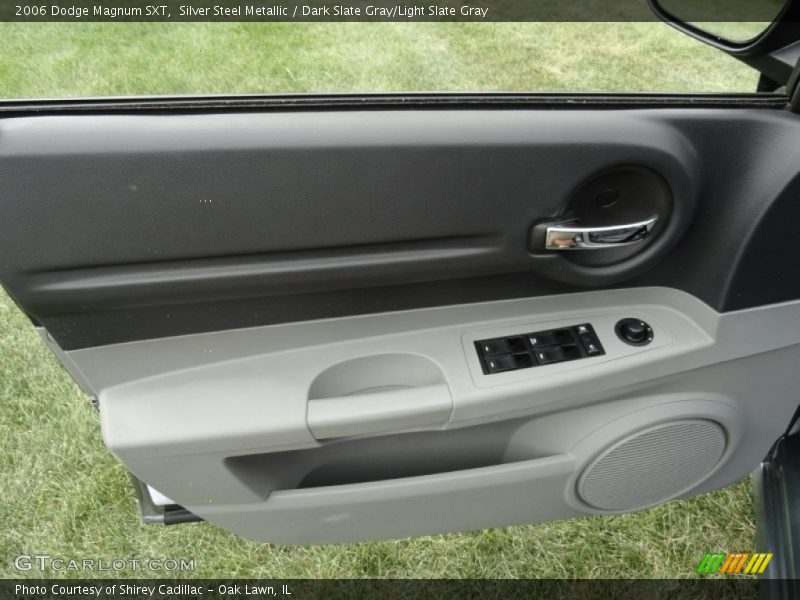 Silver Steel Metallic / Dark Slate Gray/Light Slate Gray 2006 Dodge Magnum SXT