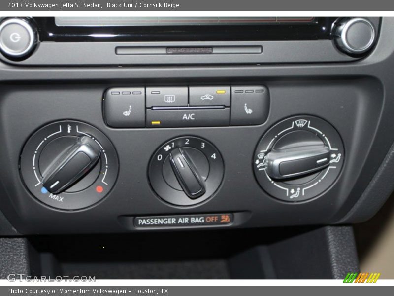 Black Uni / Cornsilk Beige 2013 Volkswagen Jetta SE Sedan