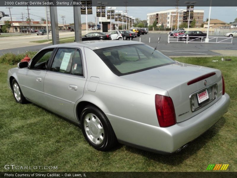 Sterling / Black 2000 Cadillac DeVille Sedan