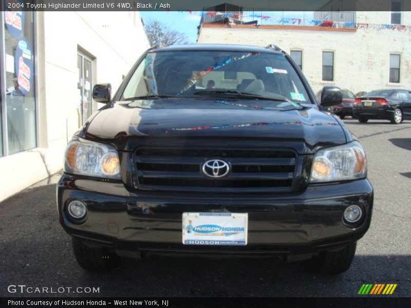 Black / Ash 2004 Toyota Highlander Limited V6 4WD