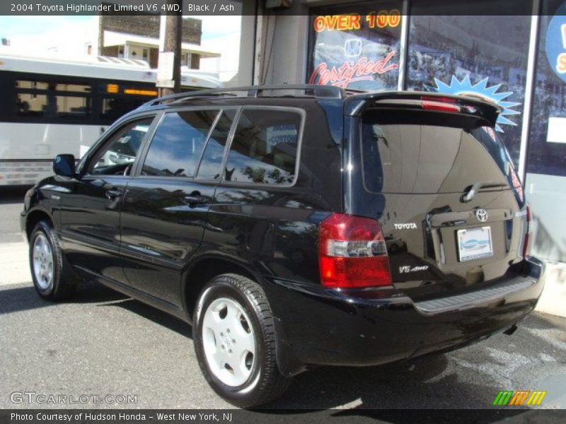 Black / Ash 2004 Toyota Highlander Limited V6 4WD