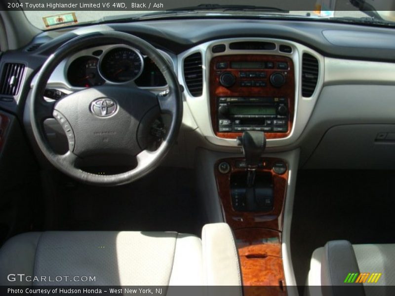 Black / Ash 2004 Toyota Highlander Limited V6 4WD