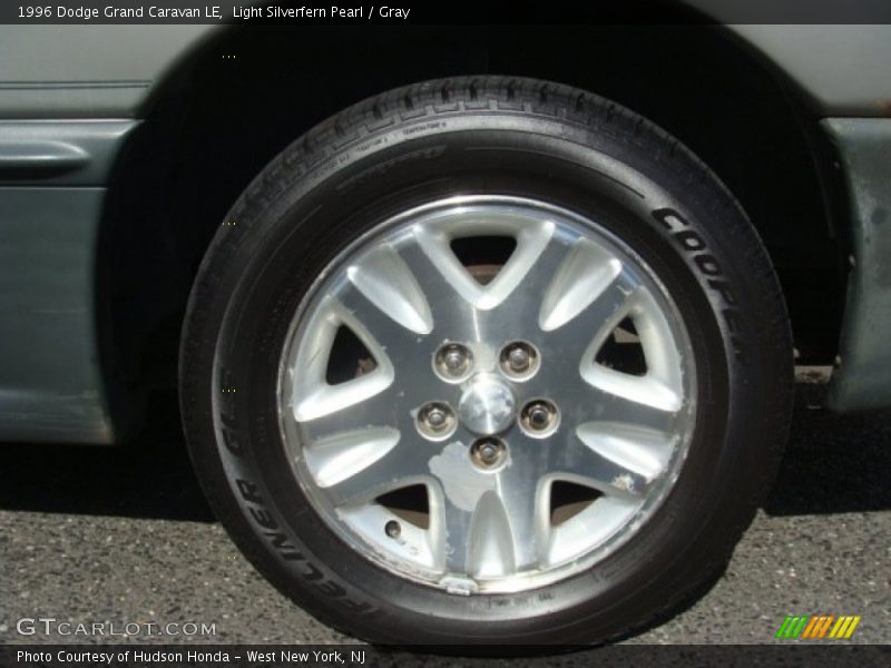  1996 Grand Caravan LE Wheel