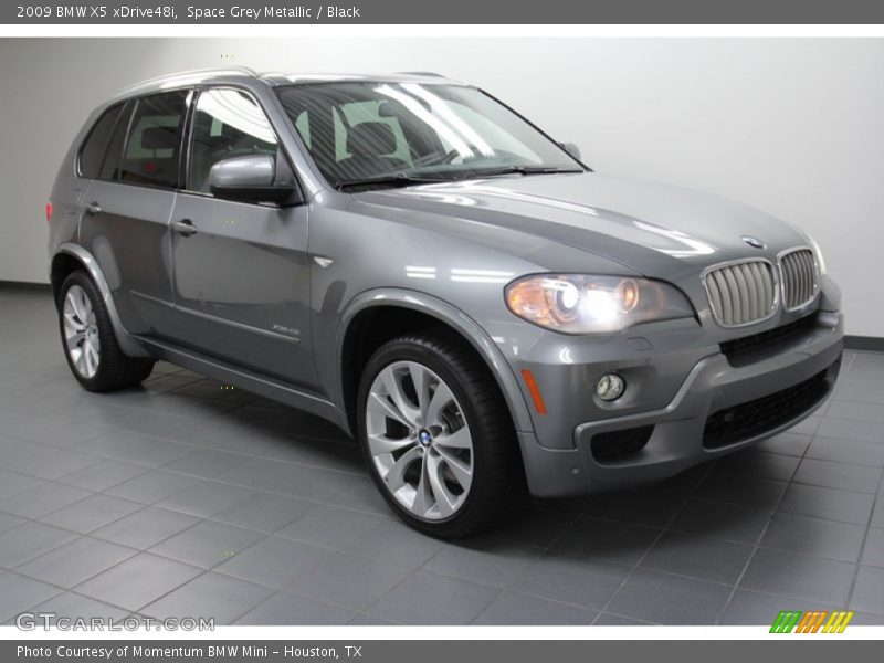 Front 3/4 View of 2009 X5 xDrive48i