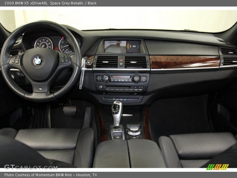 Dashboard of 2009 X5 xDrive48i