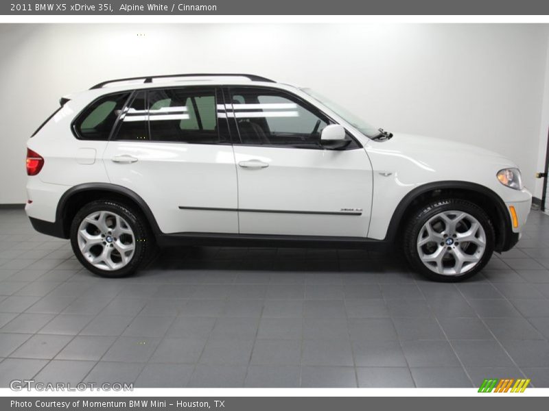 Alpine White / Cinnamon 2011 BMW X5 xDrive 35i