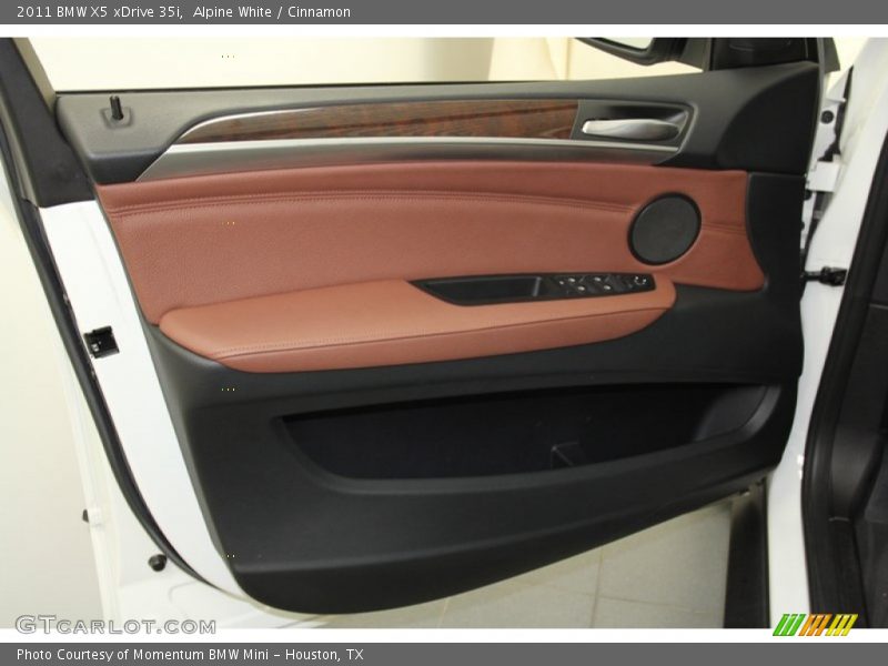 Alpine White / Cinnamon 2011 BMW X5 xDrive 35i