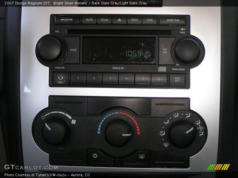 Bright Silver Metallic / Dark Slate Gray/Light Slate Gray 2007 Dodge Magnum SXT