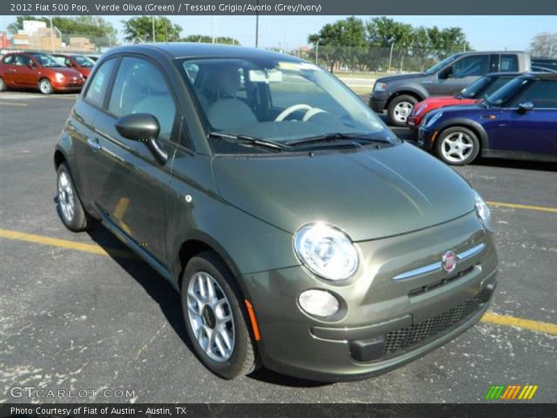 Verde Oliva (Green) / Tessuto Grigio/Avorio (Grey/Ivory) 2012 Fiat 500 Pop