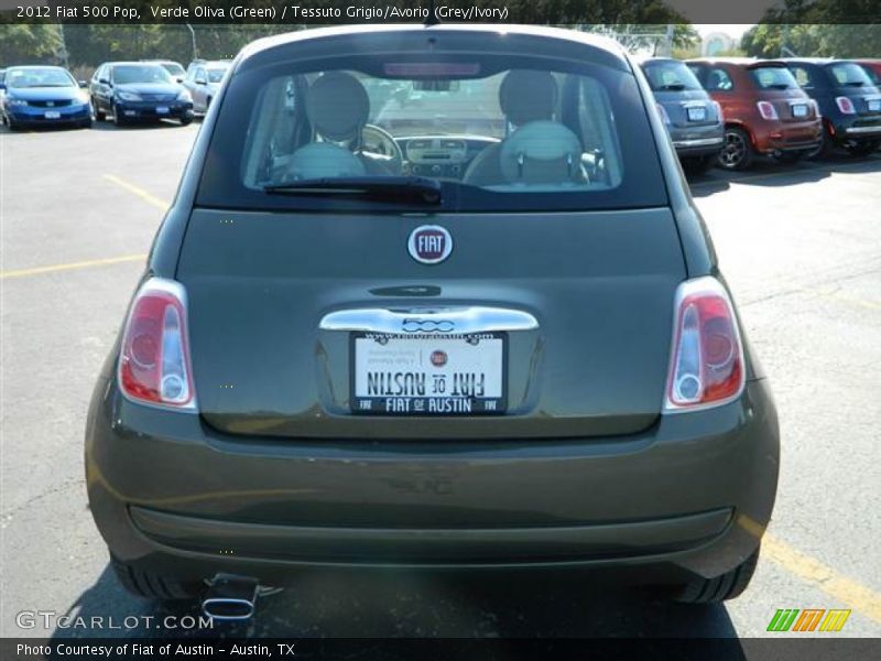 Verde Oliva (Green) / Tessuto Grigio/Avorio (Grey/Ivory) 2012 Fiat 500 Pop