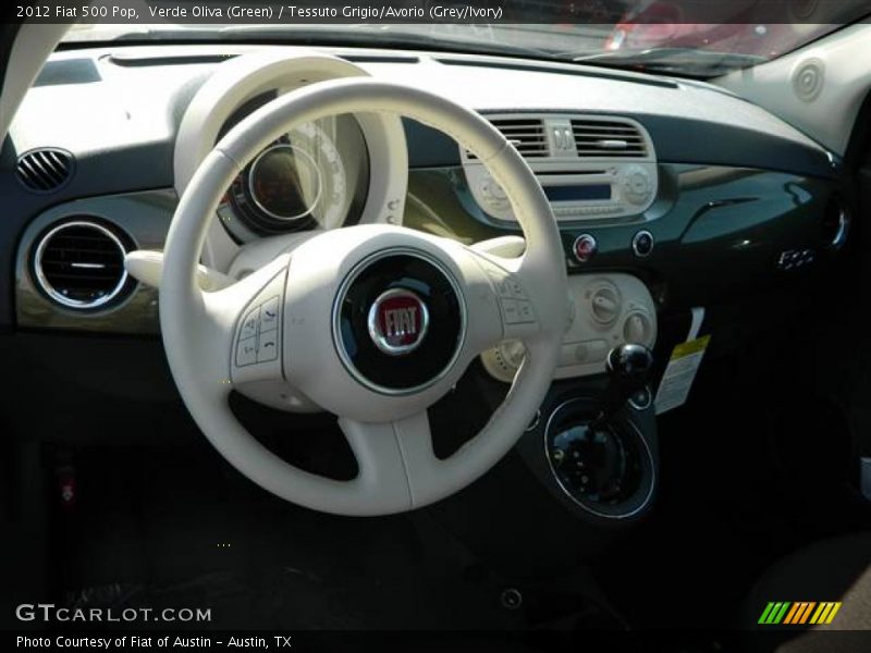 Verde Oliva (Green) / Tessuto Grigio/Avorio (Grey/Ivory) 2012 Fiat 500 Pop