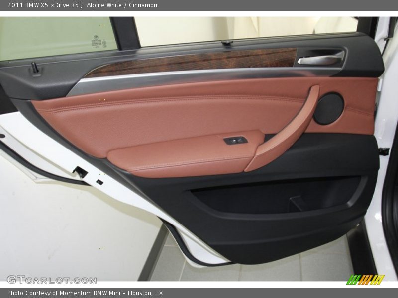 Alpine White / Cinnamon 2011 BMW X5 xDrive 35i