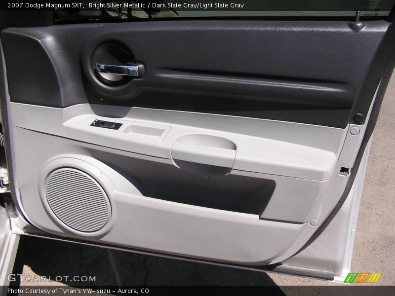 Bright Silver Metallic / Dark Slate Gray/Light Slate Gray 2007 Dodge Magnum SXT