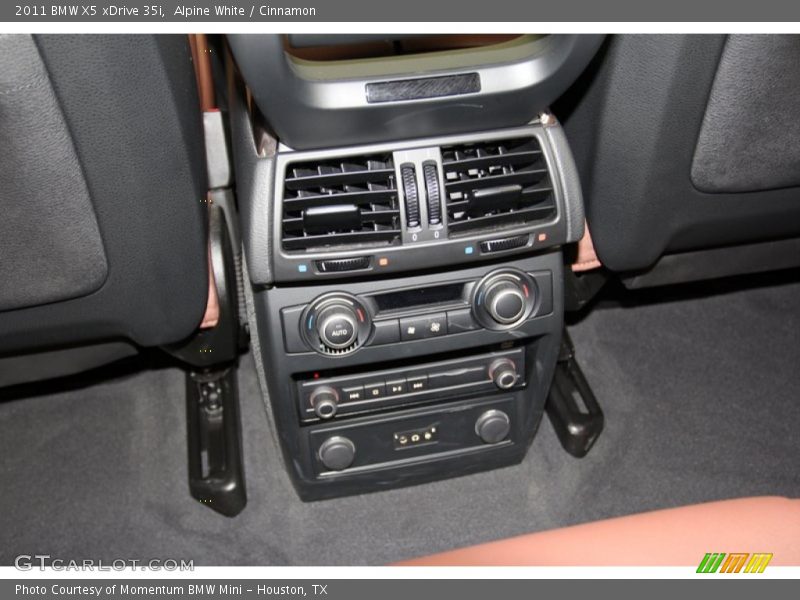Alpine White / Cinnamon 2011 BMW X5 xDrive 35i