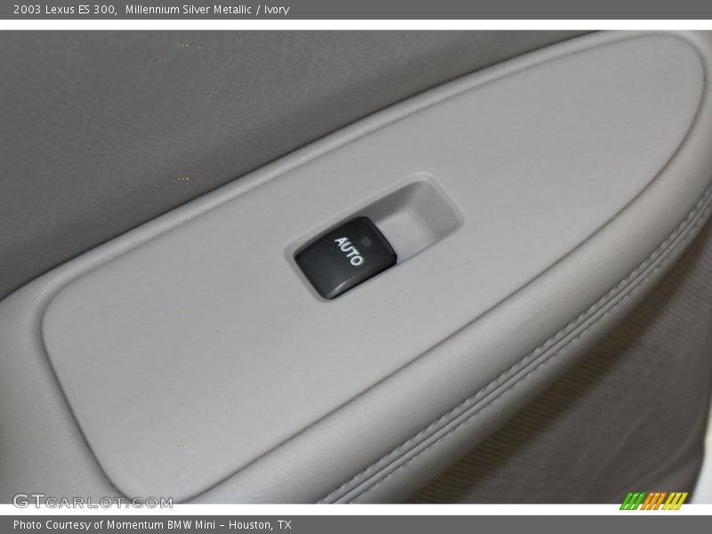 Millennium Silver Metallic / Ivory 2003 Lexus ES 300