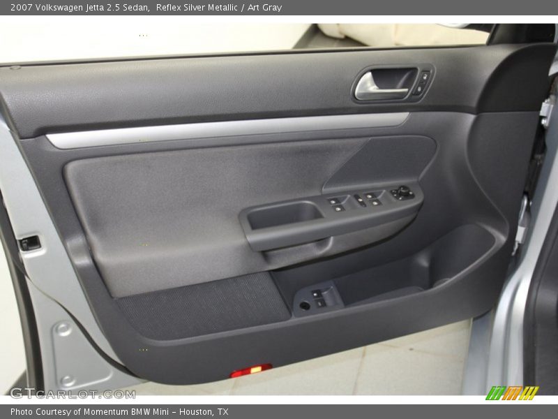 Door Panel of 2007 Jetta 2.5 Sedan
