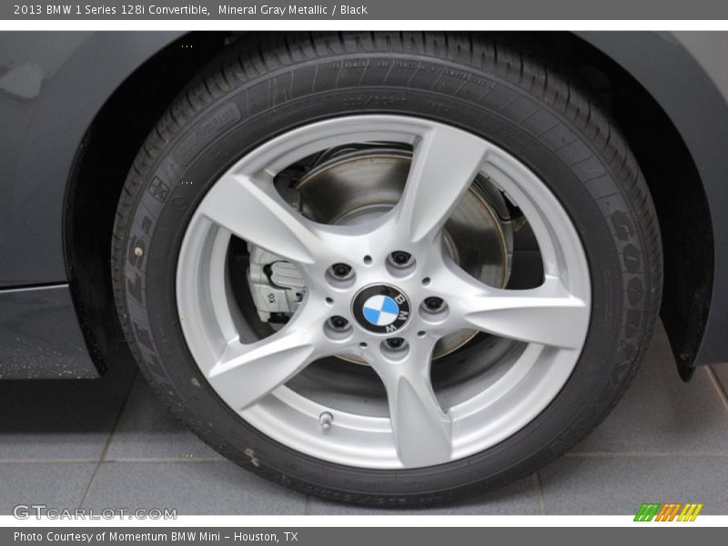  2013 1 Series 128i Convertible Wheel