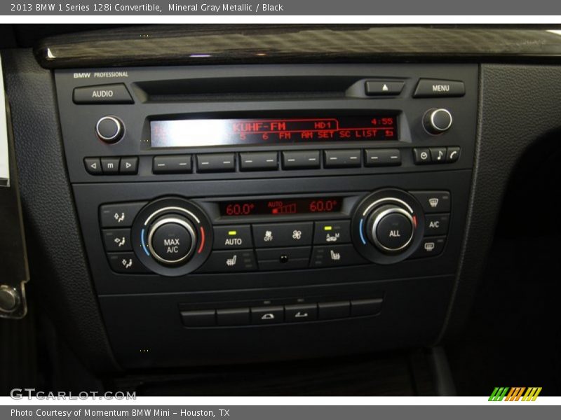 Controls of 2013 1 Series 128i Convertible