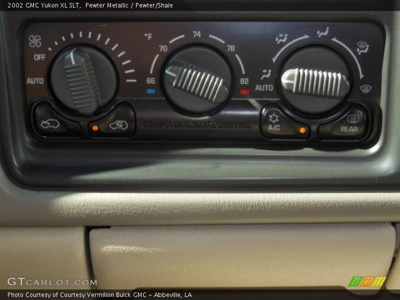 Pewter Metallic / Pewter/Shale 2002 GMC Yukon XL SLT