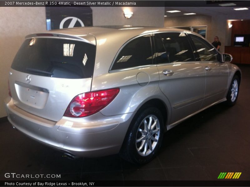 Desert Silver Metallic / Macadamia 2007 Mercedes-Benz R 350 4Matic