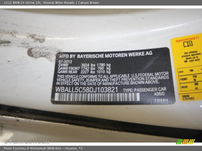 2013 Z4 sDrive 28i Mineral White Metallic Color Code A96