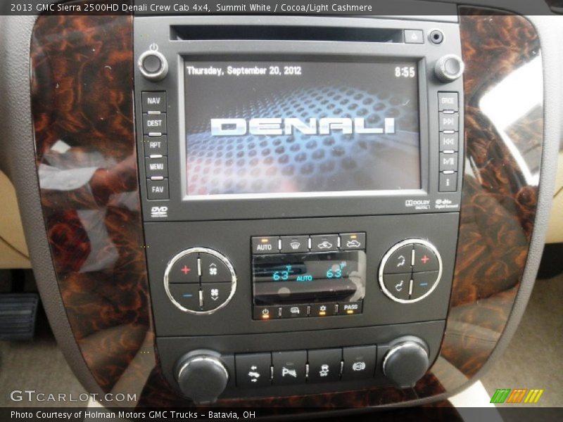 Controls of 2013 Sierra 2500HD Denali Crew Cab 4x4