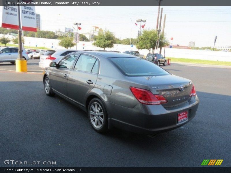 Phantom Gray Pearl / Ivory 2007 Toyota Avalon Limited