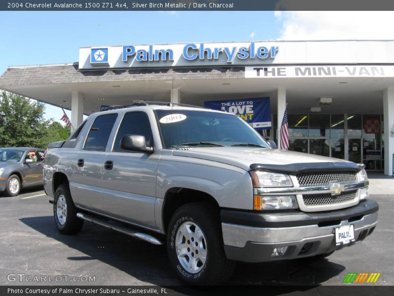 Silver Birch Metallic / Dark Charcoal 2004 Chevrolet Avalanche 1500 Z71 4x4