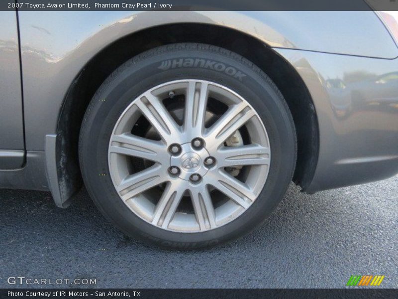 Phantom Gray Pearl / Ivory 2007 Toyota Avalon Limited