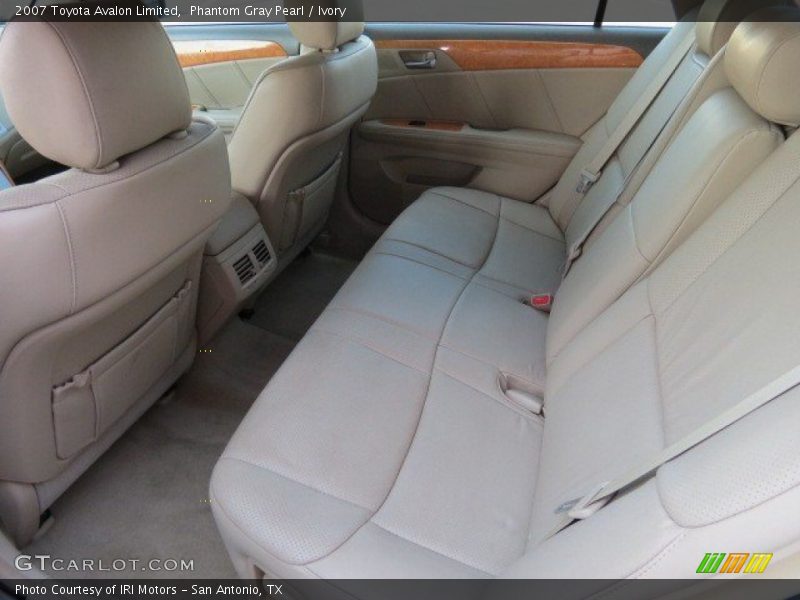 Phantom Gray Pearl / Ivory 2007 Toyota Avalon Limited