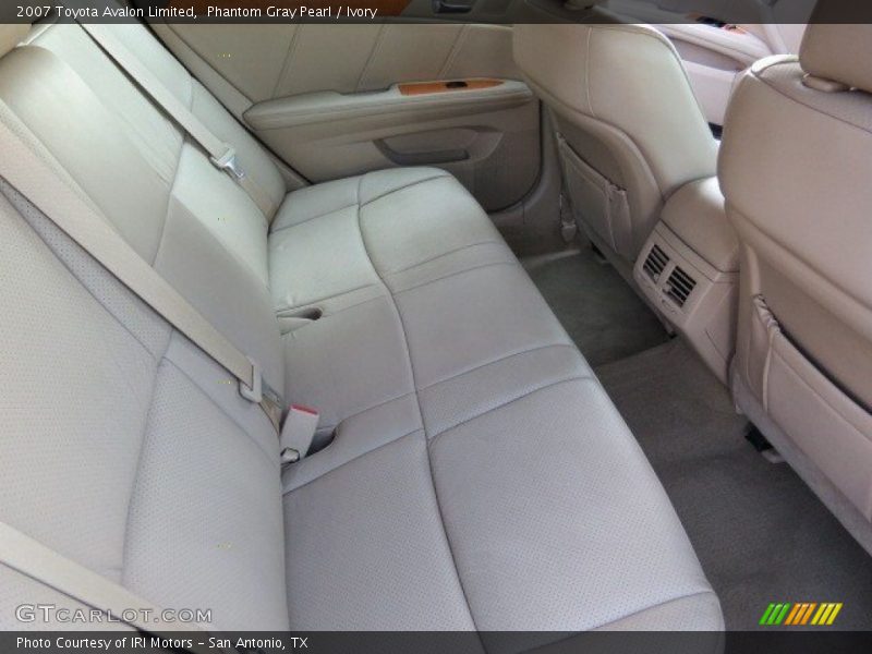 Phantom Gray Pearl / Ivory 2007 Toyota Avalon Limited