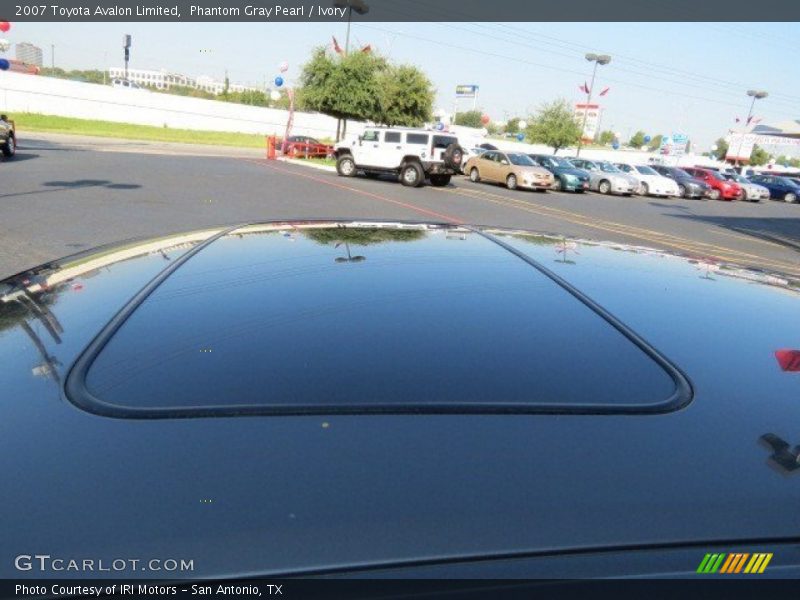 Phantom Gray Pearl / Ivory 2007 Toyota Avalon Limited