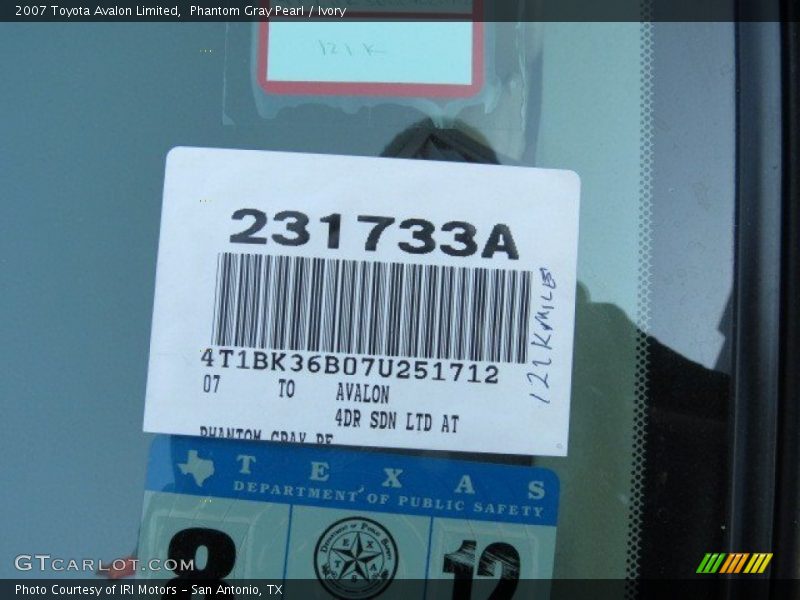 Phantom Gray Pearl / Ivory 2007 Toyota Avalon Limited