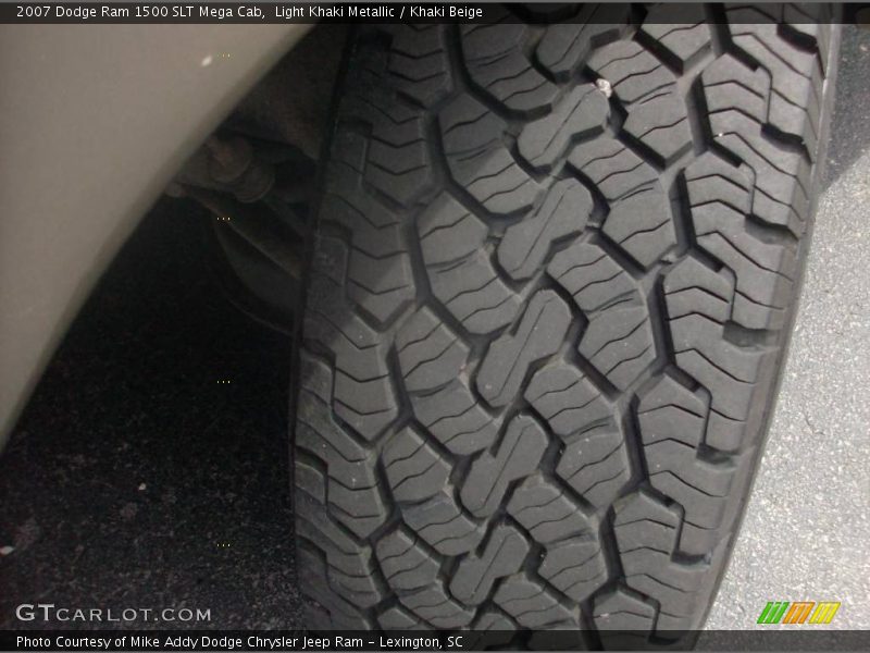 Light Khaki Metallic / Khaki Beige 2007 Dodge Ram 1500 SLT Mega Cab