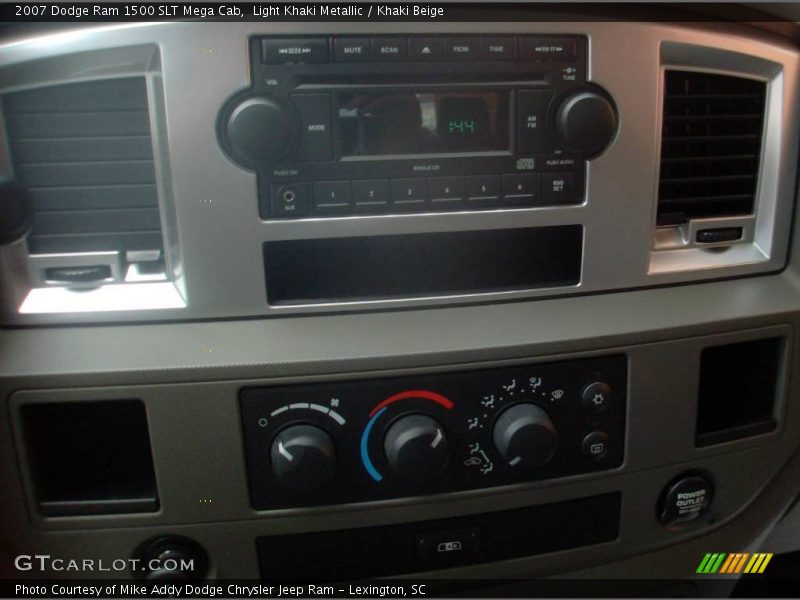 Light Khaki Metallic / Khaki Beige 2007 Dodge Ram 1500 SLT Mega Cab
