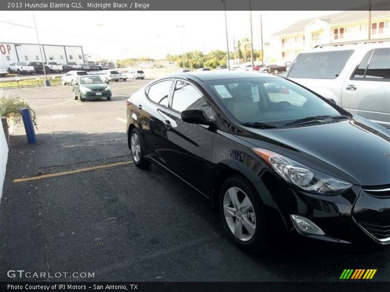 Midnight Black / Beige 2013 Hyundai Elantra GLS
