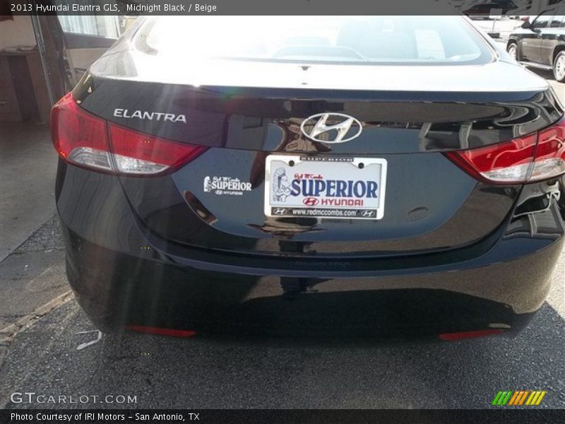 Midnight Black / Beige 2013 Hyundai Elantra GLS