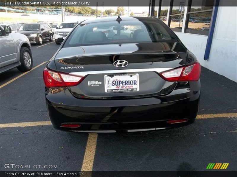 Midnight Black / Gray 2013 Hyundai Sonata GLS