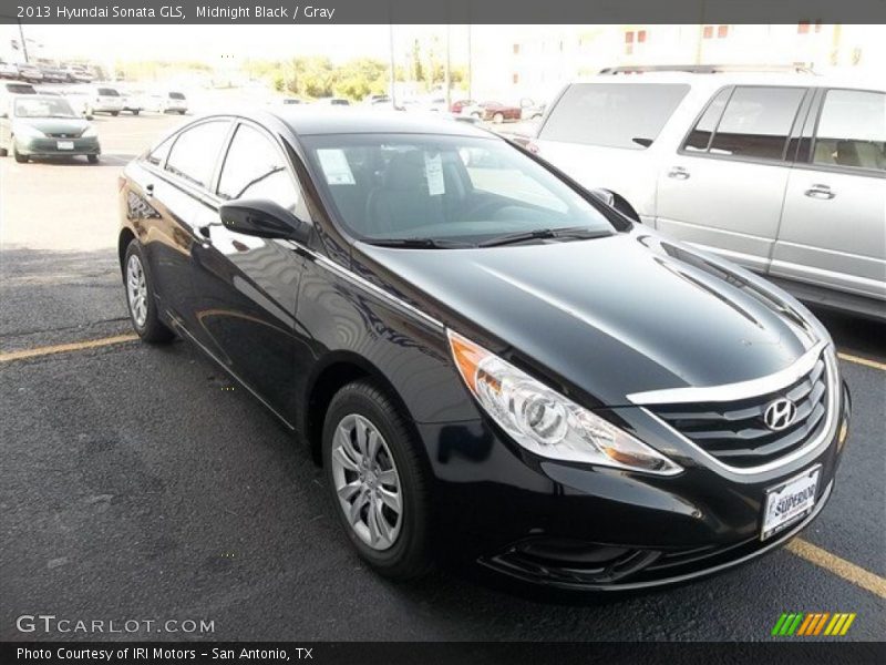 Midnight Black / Gray 2013 Hyundai Sonata GLS