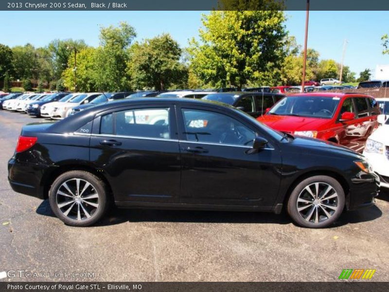 Black / Black 2013 Chrysler 200 S Sedan