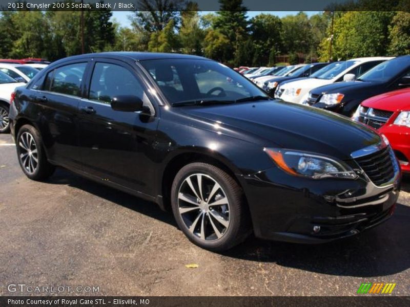 Black / Black 2013 Chrysler 200 S Sedan