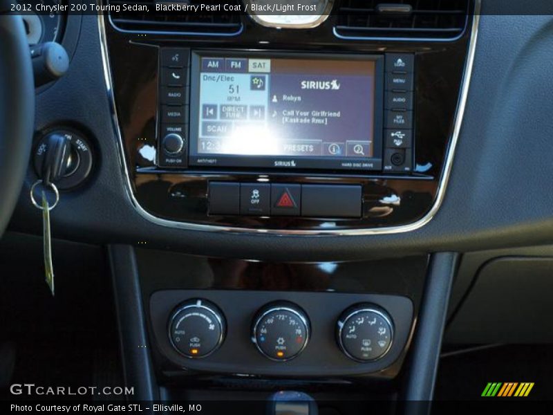 Blackberry Pearl Coat / Black/Light Frost 2012 Chrysler 200 Touring Sedan