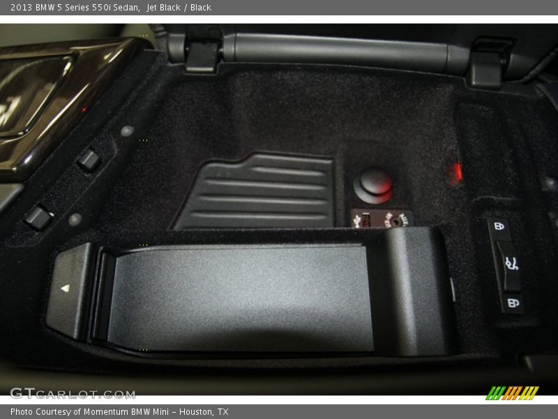 Jet Black / Black 2013 BMW 5 Series 550i Sedan