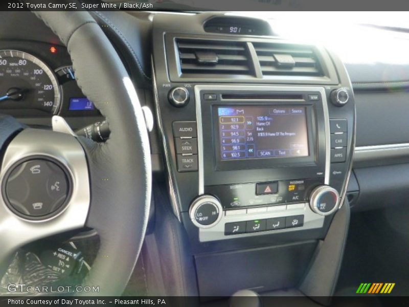 Super White / Black/Ash 2012 Toyota Camry SE