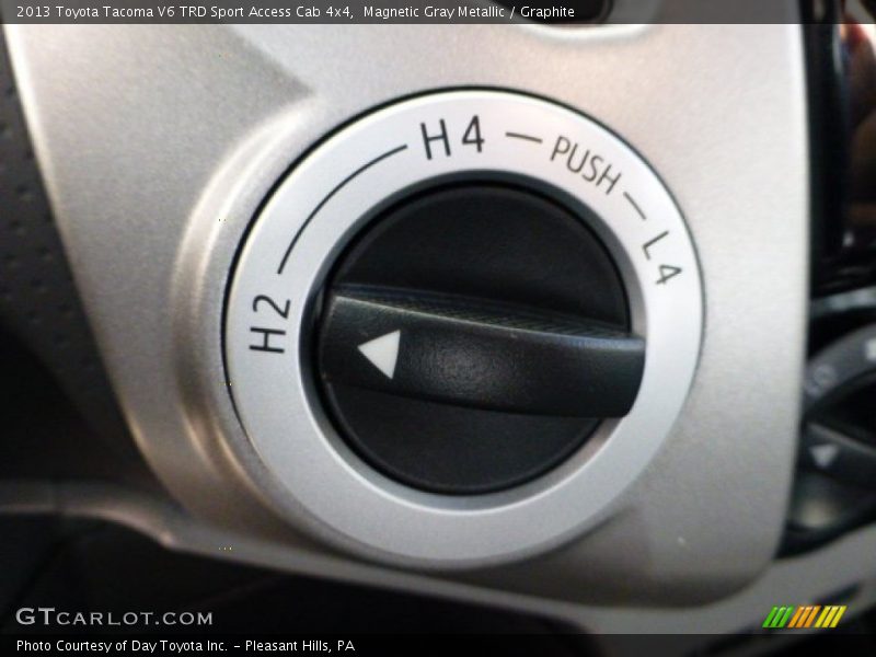 Magnetic Gray Metallic / Graphite 2013 Toyota Tacoma V6 TRD Sport Access Cab 4x4