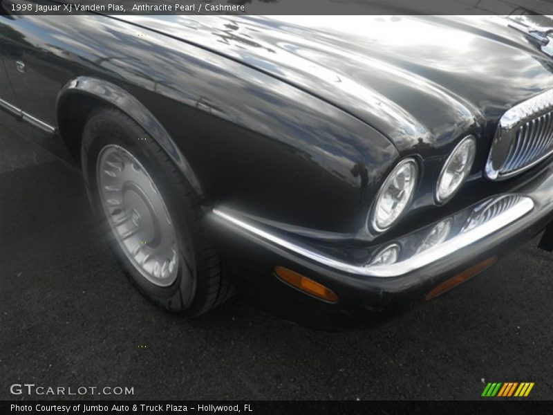 Anthracite Pearl / Cashmere 1998 Jaguar XJ Vanden Plas