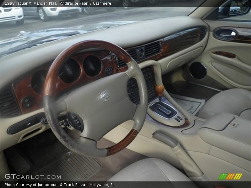 Dashboard of 1998 XJ Vanden Plas