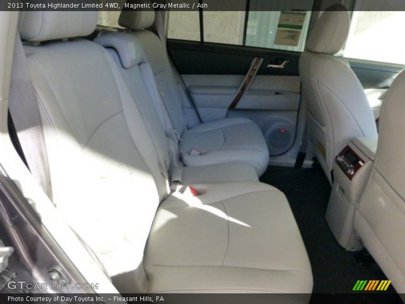 Magnetic Gray Metallic / Ash 2013 Toyota Highlander Limited 4WD