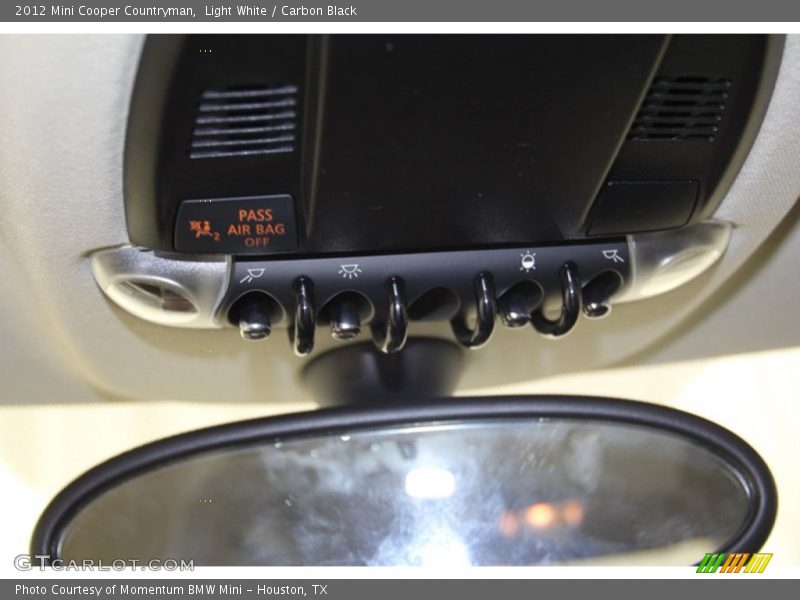 Light White / Carbon Black 2012 Mini Cooper Countryman