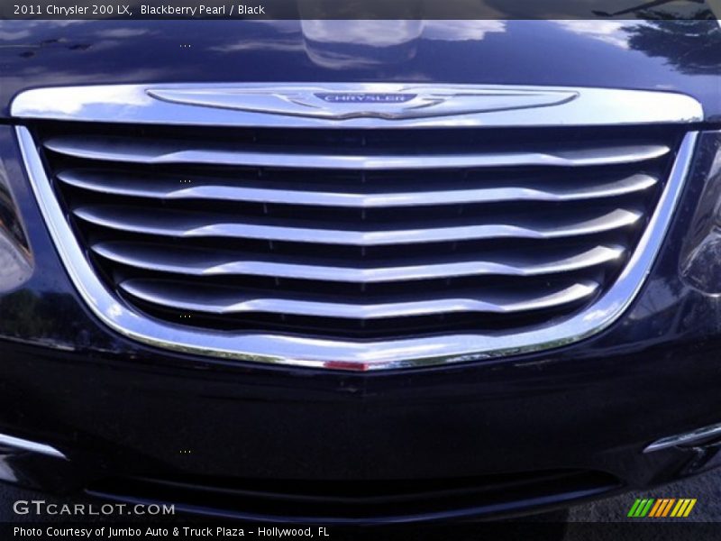 Blackberry Pearl / Black 2011 Chrysler 200 LX